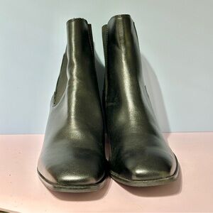 Amazon Basics Black Women’s Ankle Boots Square Toe